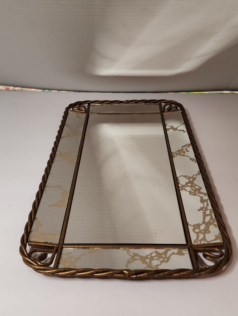 HOMECO MCM Vintage Mirror Twist Gold Trim & Hearts Wall Decor Elegant Accent